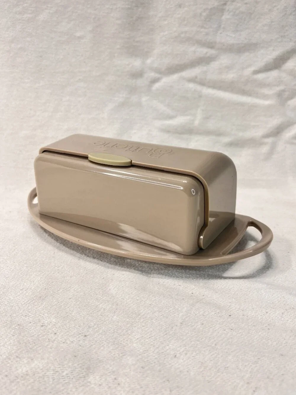 Butterie [Ivory] Flip Top Lid Butter Dish Kitchen Concepts Unlimited